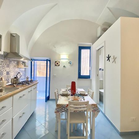 Holidaycasa Teresa - Monolocale Nel Cuore Del Cent Sperlonga Exterior photo